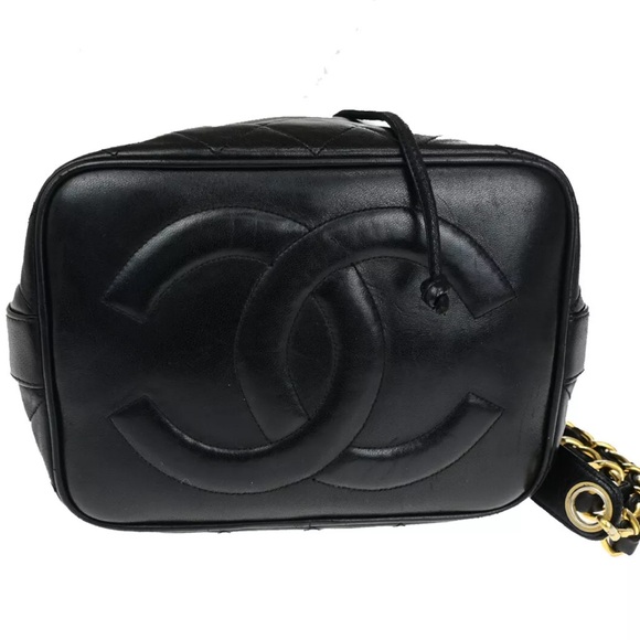 CHANEL CC LEATHER DRAWSTRING BAG - Picture 9 of 15